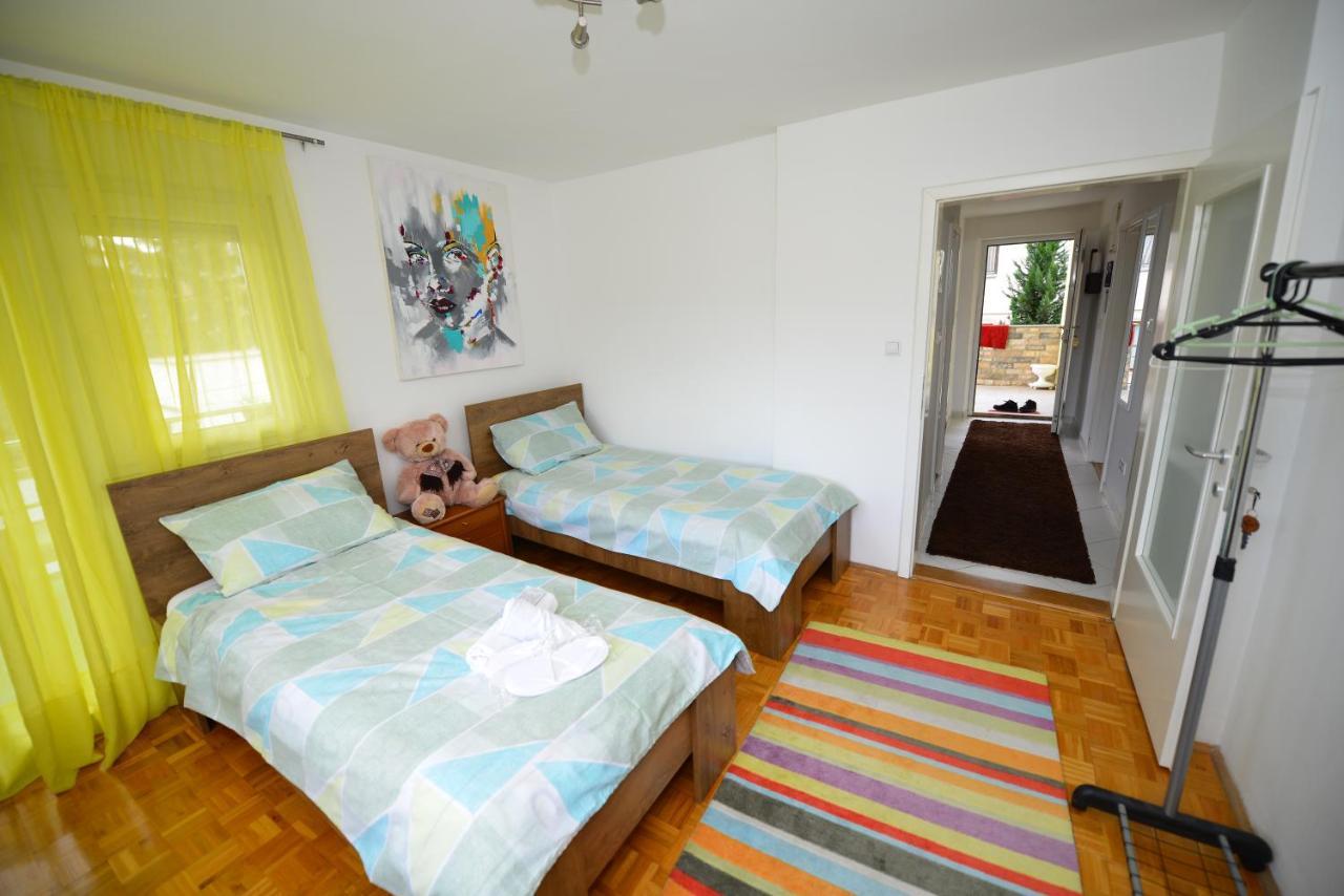 Apartment Mirela SJJ Extérieur photo